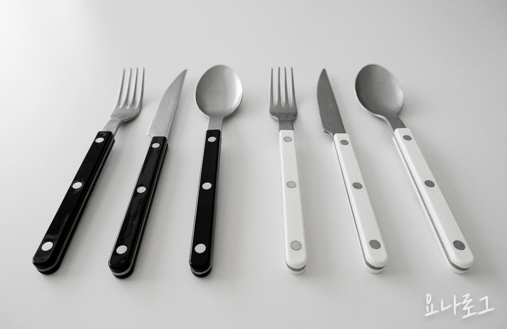 사브르 사브르커트러리 커트러리추천 커트러리 추천커트러리 사브르빈티지 빈티지커트러리 예쁜커트러리 예쁜식기추천 신혼부부추천템 예쁜식기 예쁜커트러리 사브르포크 사브르스푼 사브르수저 사브르나이프 SABRE 신혼부부선물