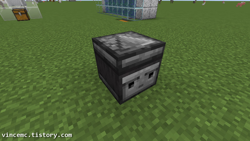 평지에 설치된 관측기의 앞모습