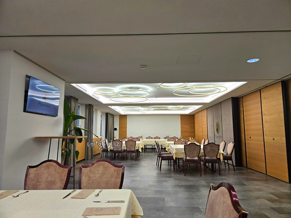 호텔_조식_내부