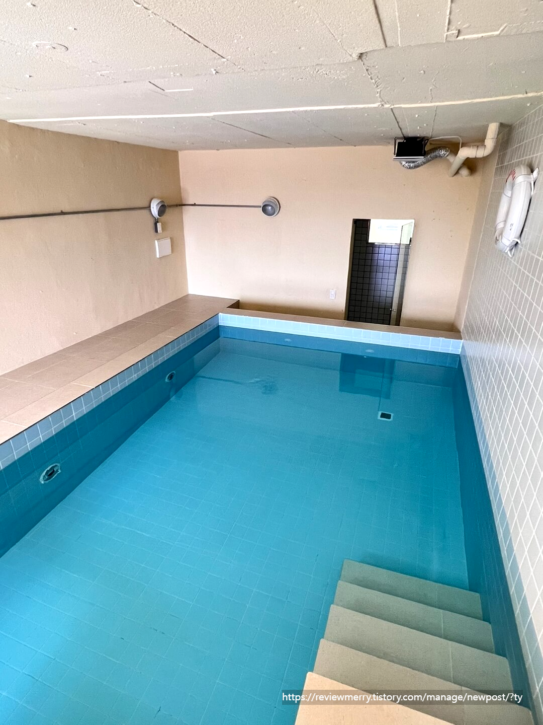실내 수영장