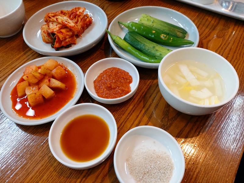 성북동 누룽지백숙 밑반찬