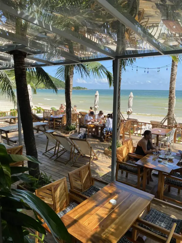 푸꾸옥 JW메리어트 Red Rum vs Istanbul Beach Club 피자 비교 테이크아웃해서 수영장에서 먹기