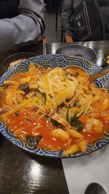 진시미엔진한짬뽕