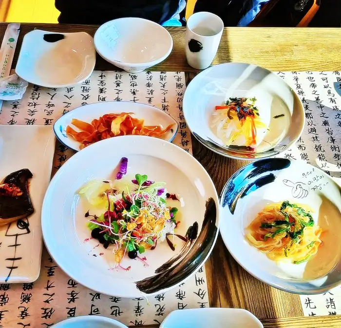 동네 한바퀴 여주 여주아울렛 한상 가득 쌀밥집 쌀밥 맛집