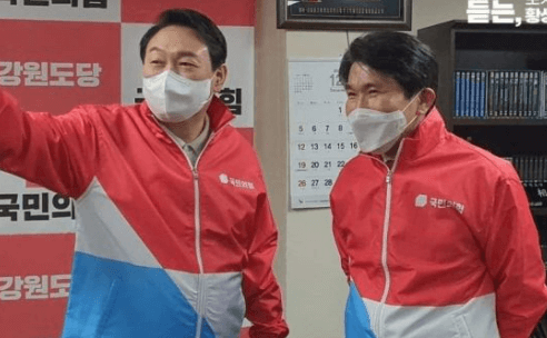황상무-나이-고향-학력-기자-경력-프로필-회칼-테러-발언-논란