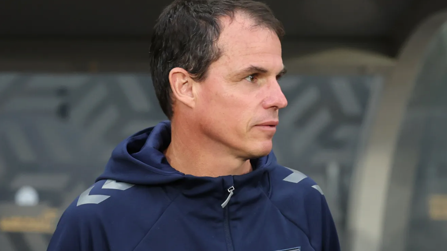 레지스 르 브리 감독