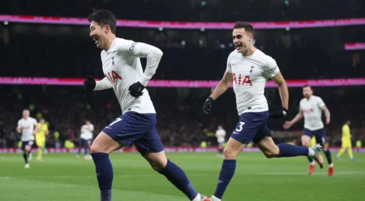 손흥민 스포츠 탈장