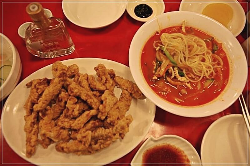 초마 일산점 짬뽕 수요미식회 장면 재현 일러스트