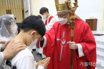 천주교 신앙성장을 위한 견진성사 의미와 2025년 견진성사 일정 안내_7