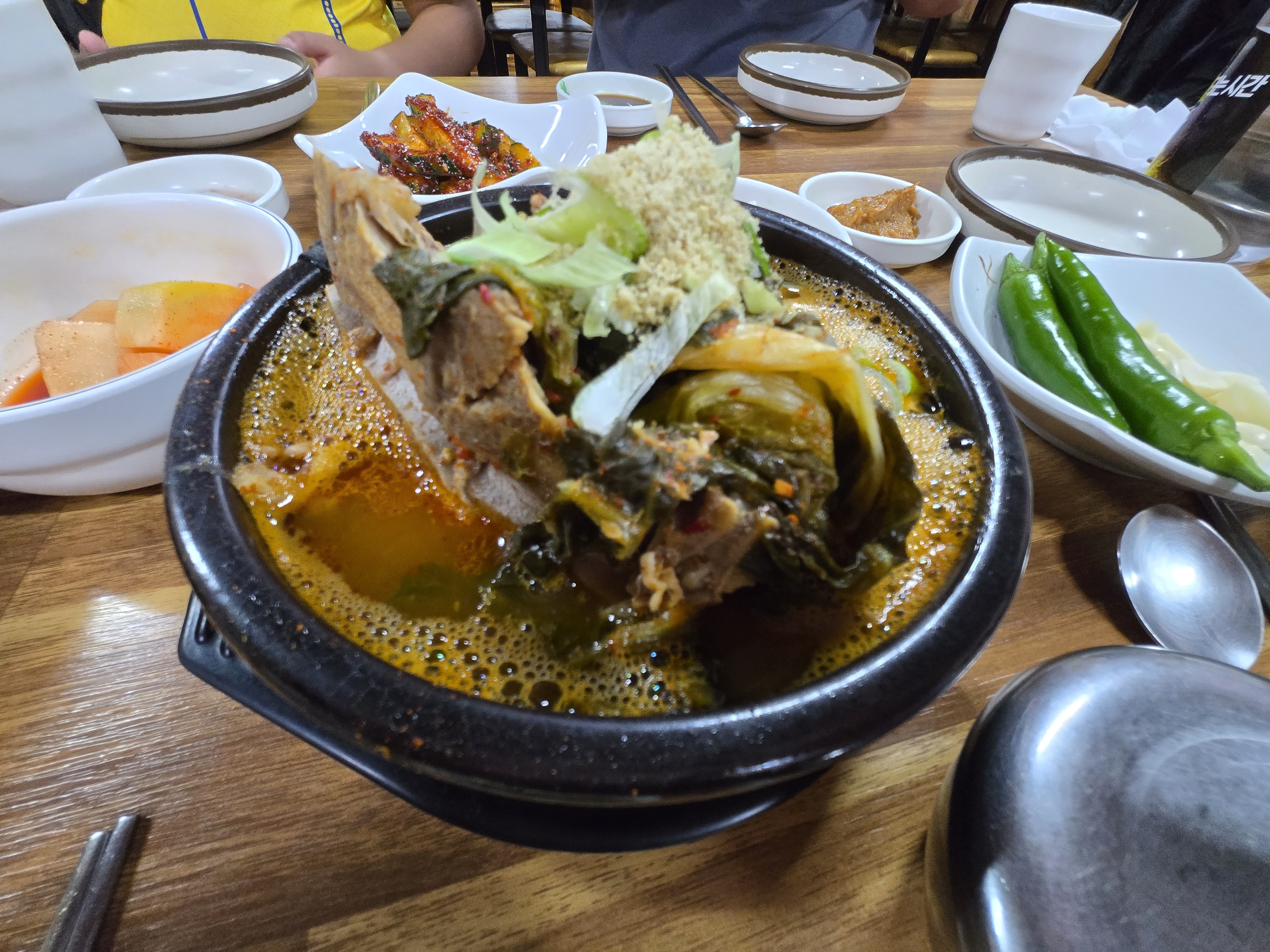 대구 동구시장 일등서울감자탕 뚝배기 해장국