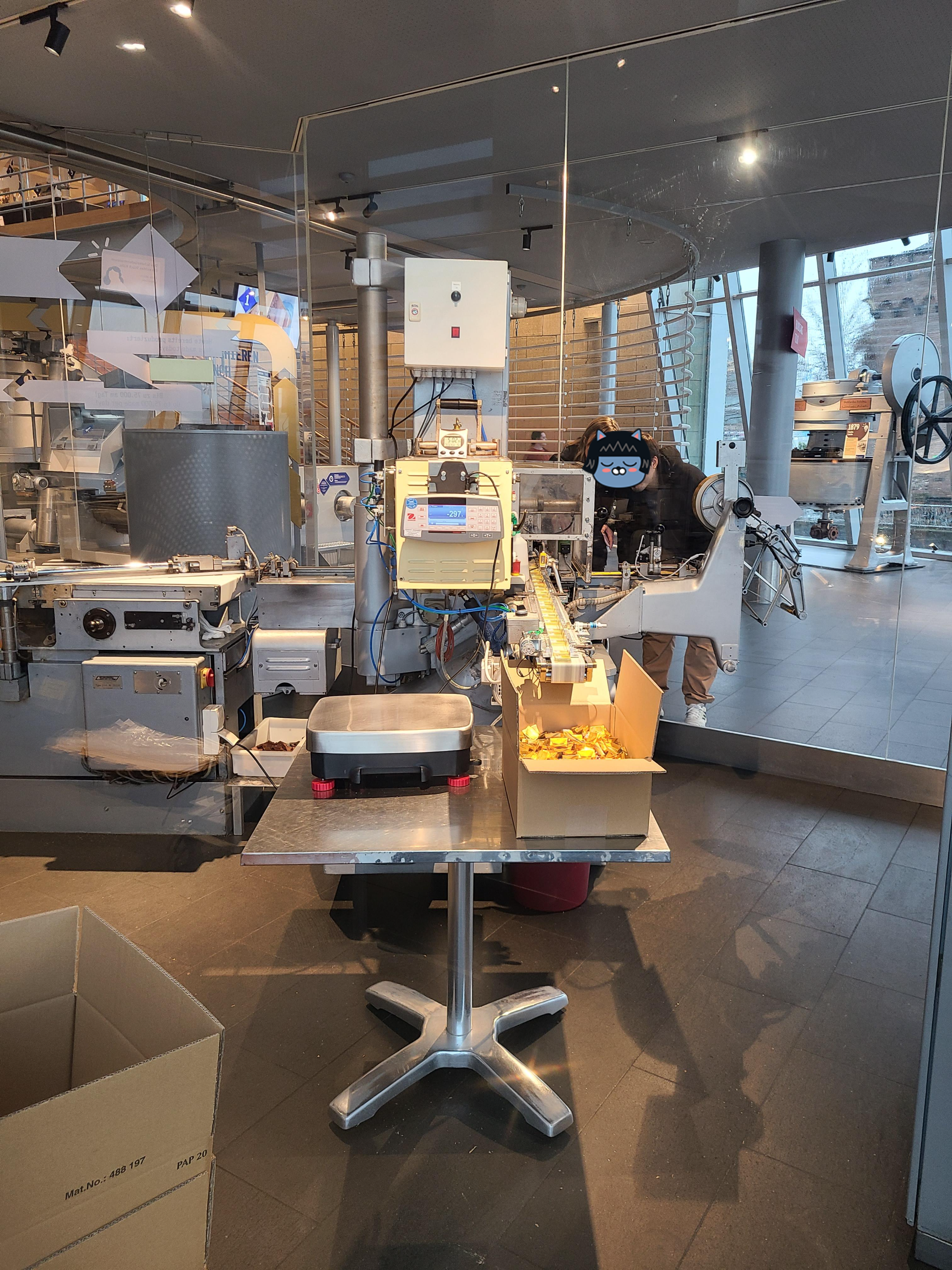 쾰른 임호프 초콜릿박물관 포장 기계