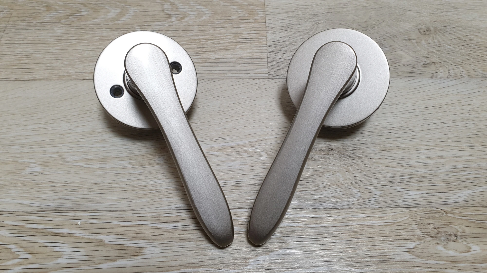 문 손잡이 구분