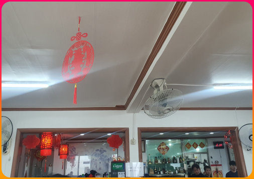 깔끔한_식당_분위기