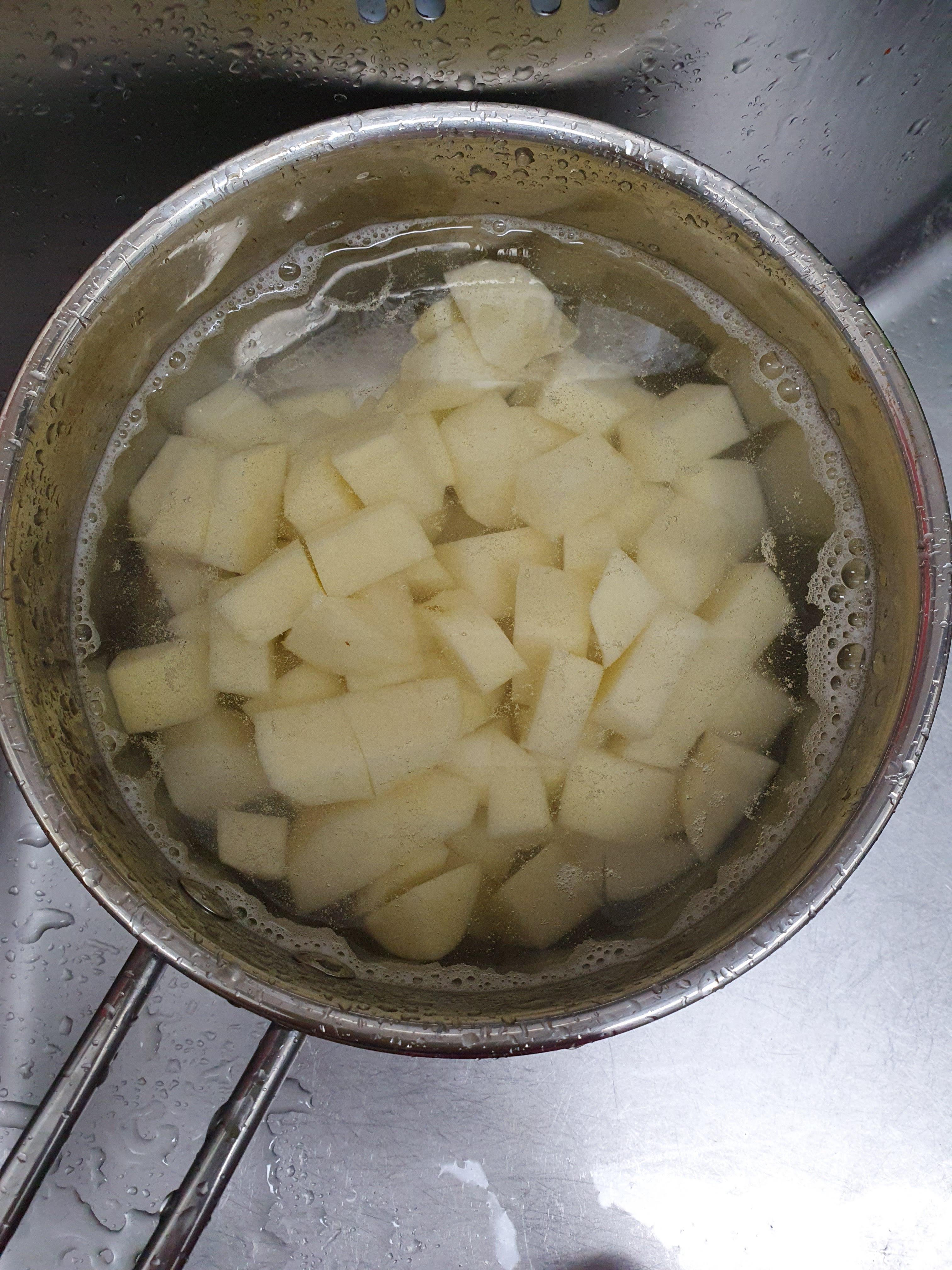 감자간장조린물