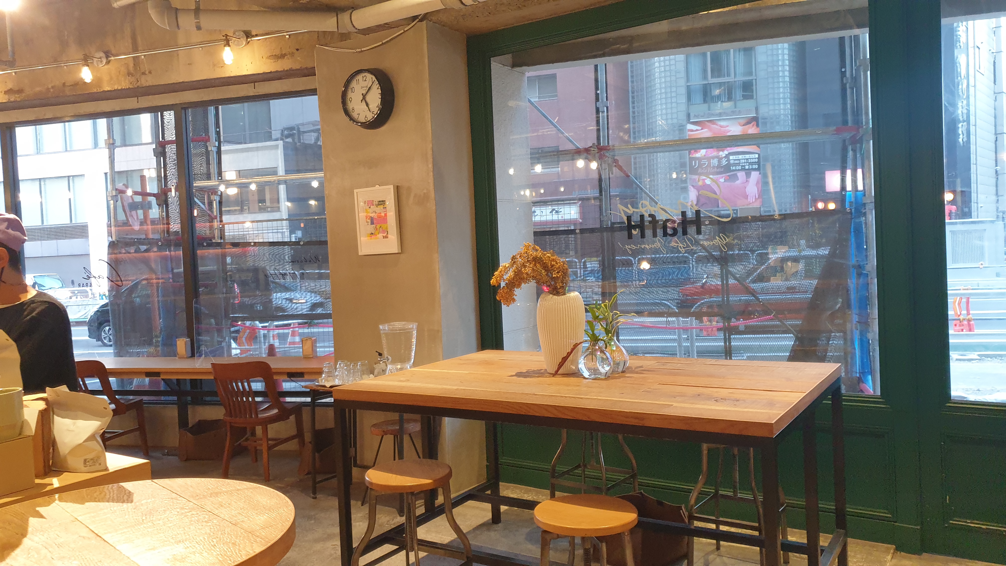 게스트하우스 HafH Fukuoka The Life 호스텔 1층 로비