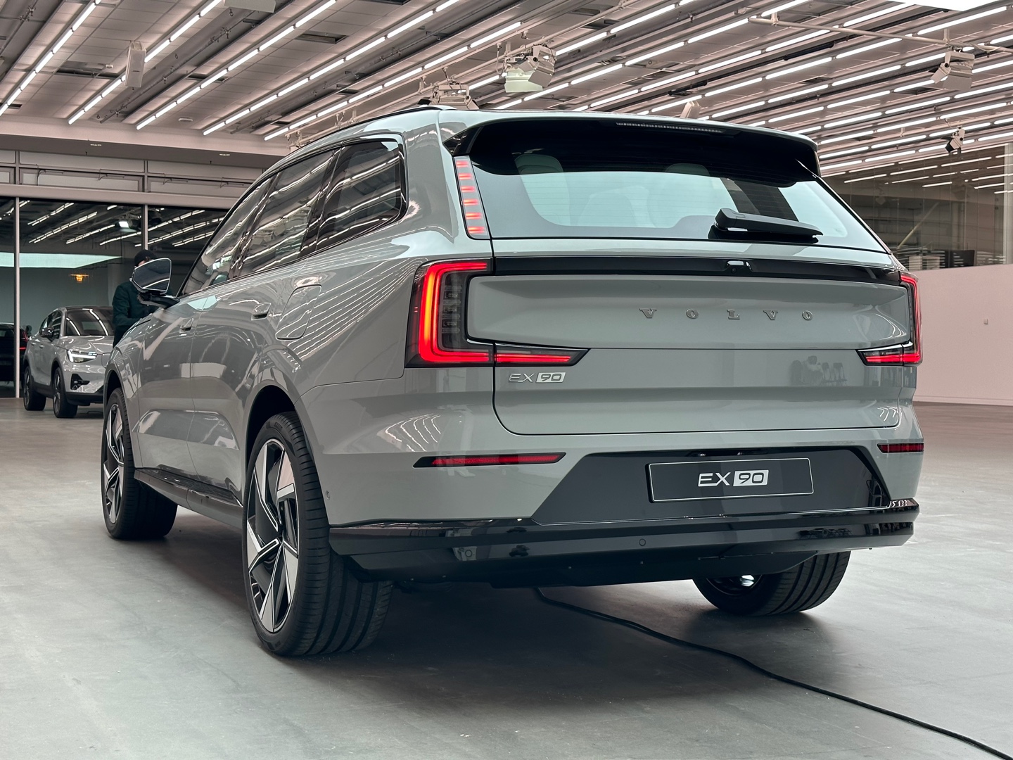 볼보 EX90