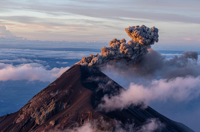 화산의 구조와 분화 메커니즘