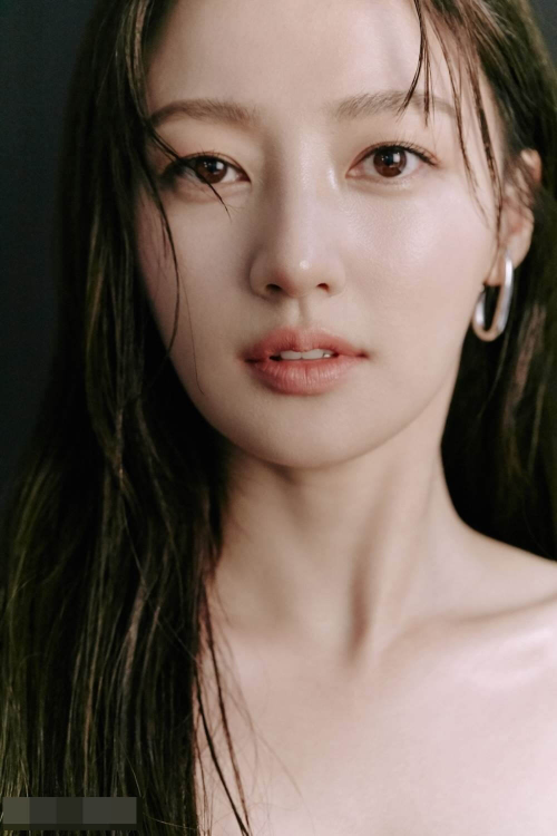 배우 송하윤
