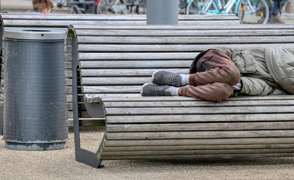 노숙자 예방 지원