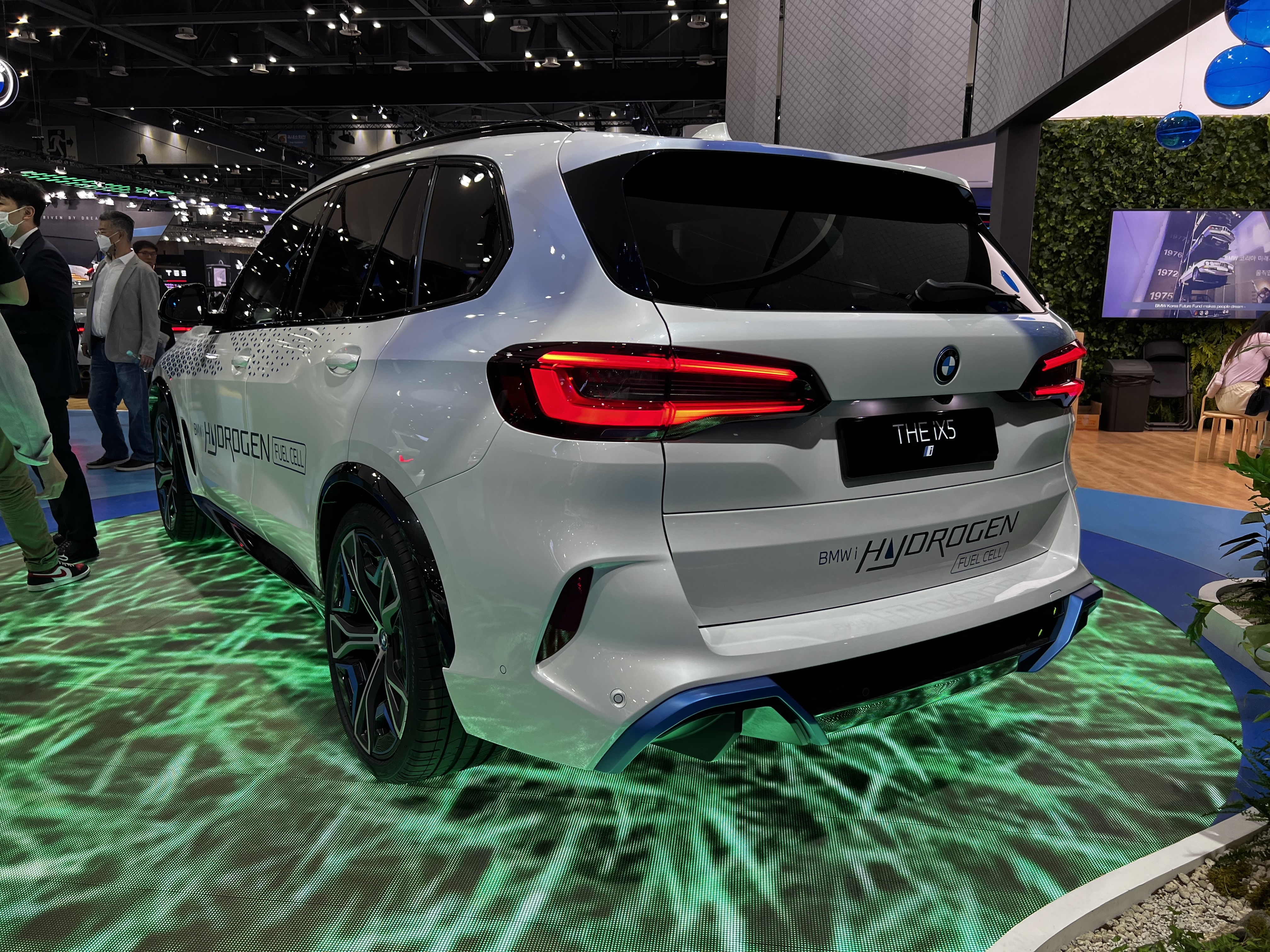 BMW iX5 하이드로젠 프로토타입