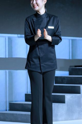 김시현 셰프, 아기맹수, 김시현 셰프 프로필, 김시현 셰프 화상, 흑백요리사2 김시현, 나 혼자 산다 김시현, 김시현 셰프 통영, 김시현 셰프 스승, 김시현 셰프 흉터, 옥탑방의 문제아들 김시현, 김시현 셰프 식당, 김시현 셰프 나이, 주방 화상 사고, 나물 유학, 통영 복국 꿀팁, 김시현 셰프 인스타, 스타 셰프, 요리사 화상, 흑백요리사 출연진, 김시현 셰프 레시피