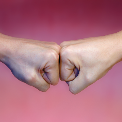 상대와주먹다짐