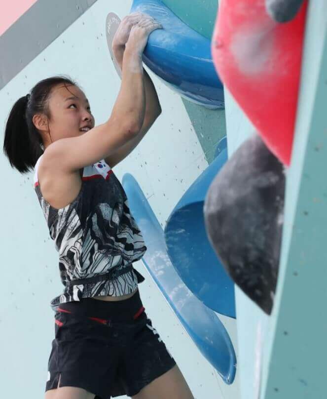 두번째 완등하는 서채현