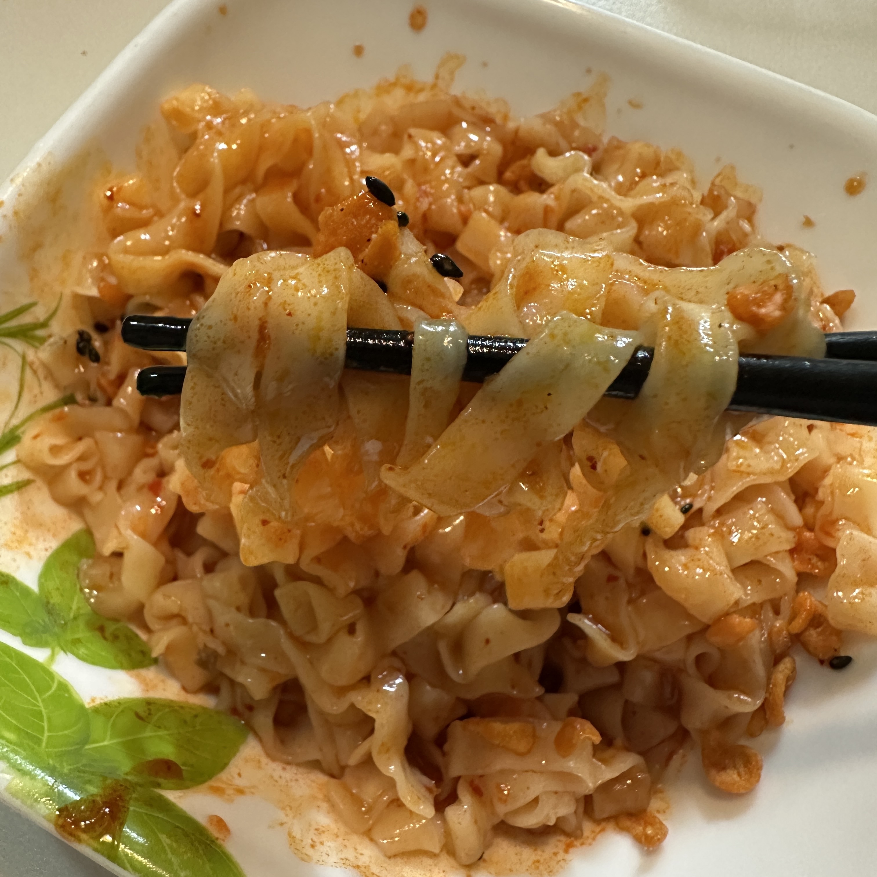 배홍동칼빔면_칼국수면발