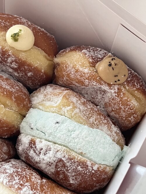 노티드도넛 민트초코도넛 얼그레이도넛 