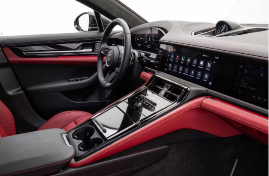 포르쉐 파나메라 내부 디자인