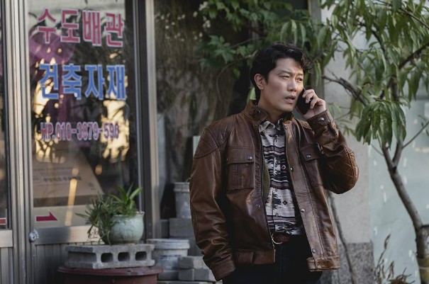 스릴러 코미디 영화 추천 박찬욱 감독의 어쩔수가없다 줄거리 결말 해석 리뷰 OTT 출연 박희순