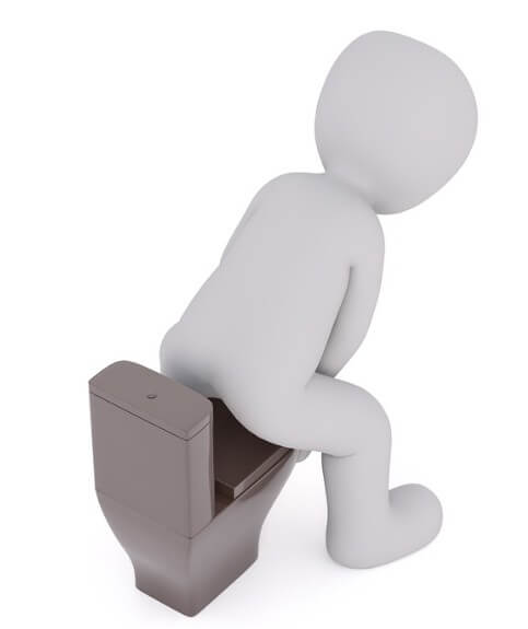 화장실 이용에 불편해보이는 모습