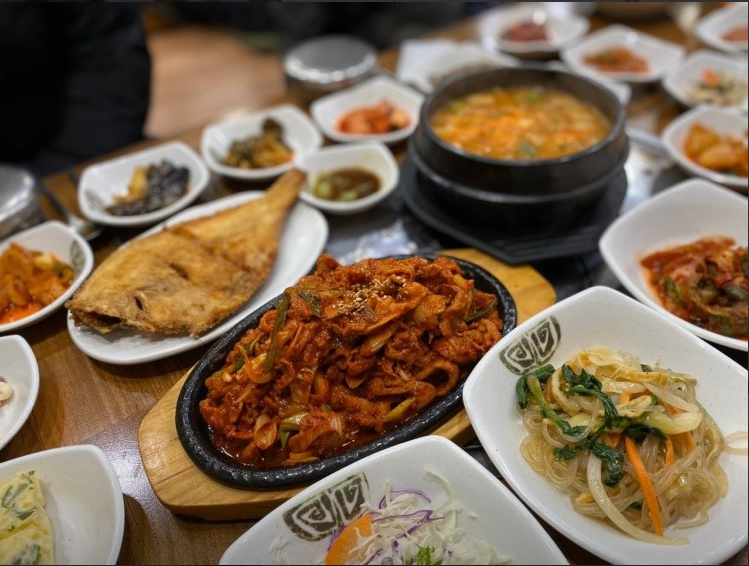 생생정보 8천원 백반 한정식 갈치조림 가자미조림 동태탕 가격파괴WHY 경기 의정부 전주식당