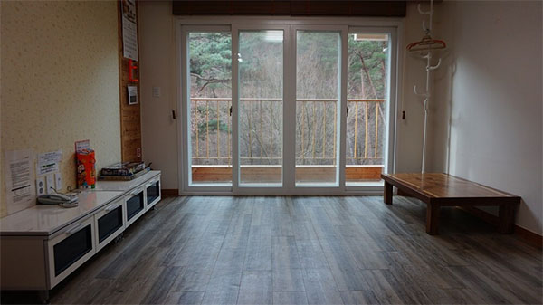 검마산자연휴양림 객실 내부 사진