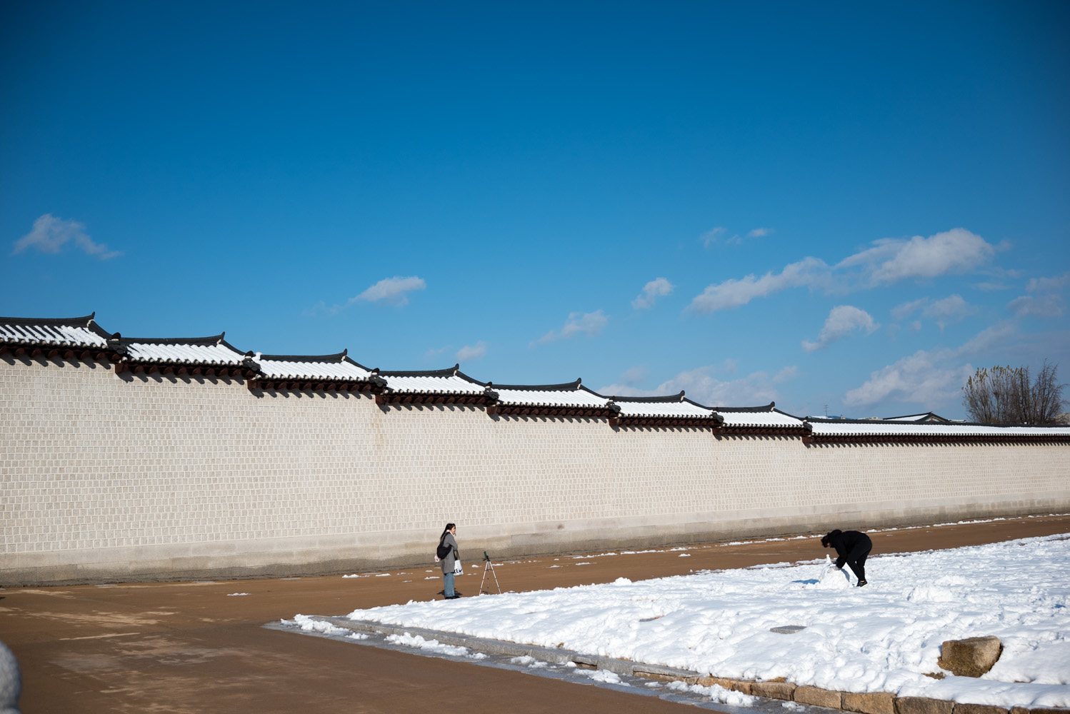 종로의 설경 경복궁