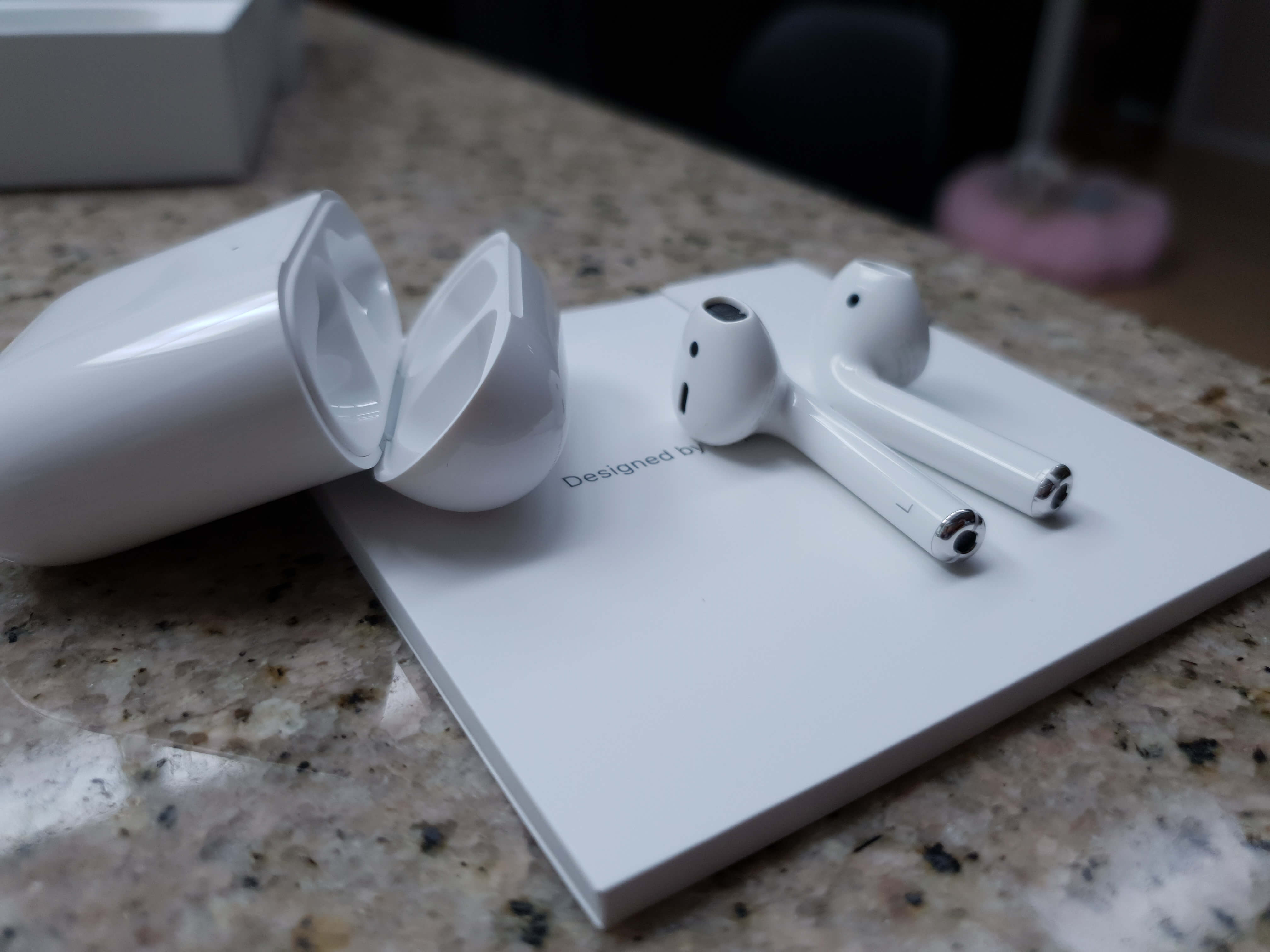 에어팟-2세대-무선-사진-모습