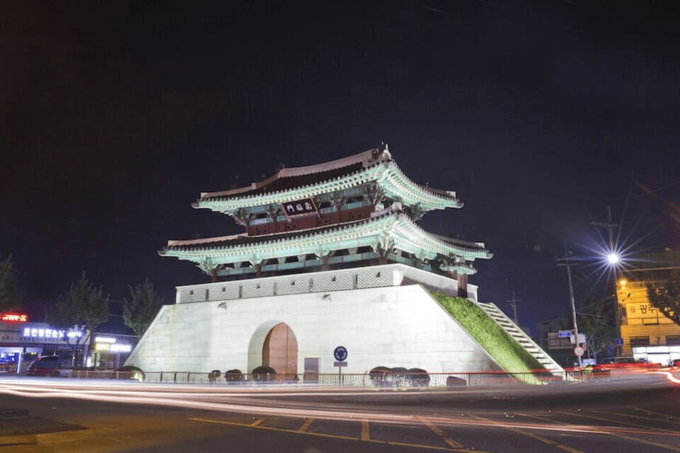 남고문