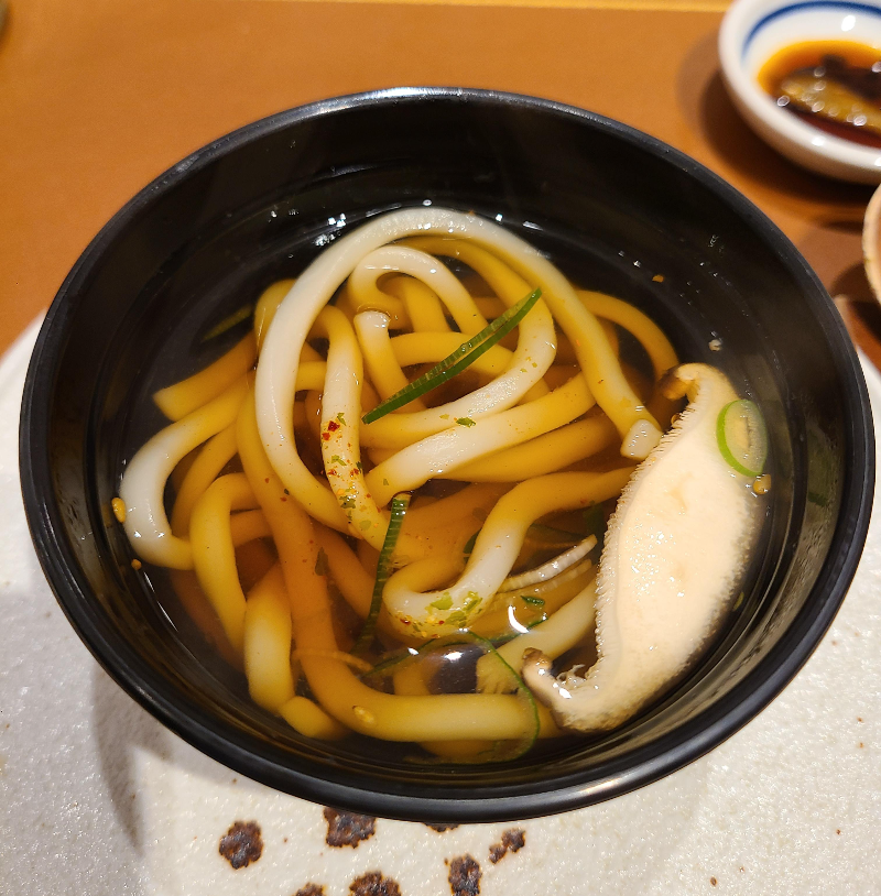 초밥집 우동