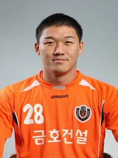 전직 승부조작 혐의로 영구제명된 김동현 불법도박자금세탁 총책으로 재구속