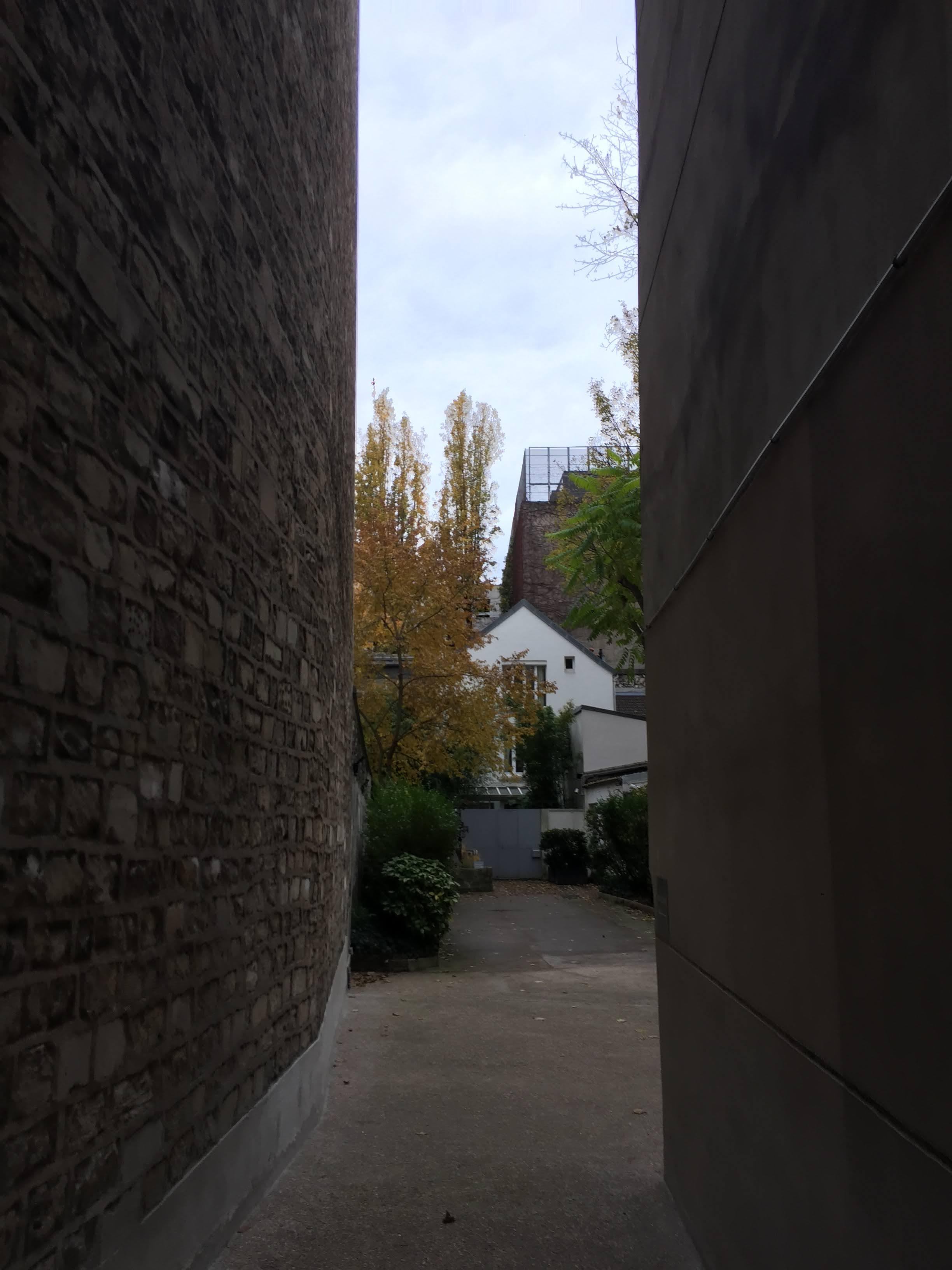 파리 자드킨 미술관 들어가는 골목