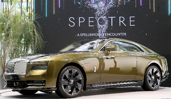 롤스로이스 자동차 이미지 사진