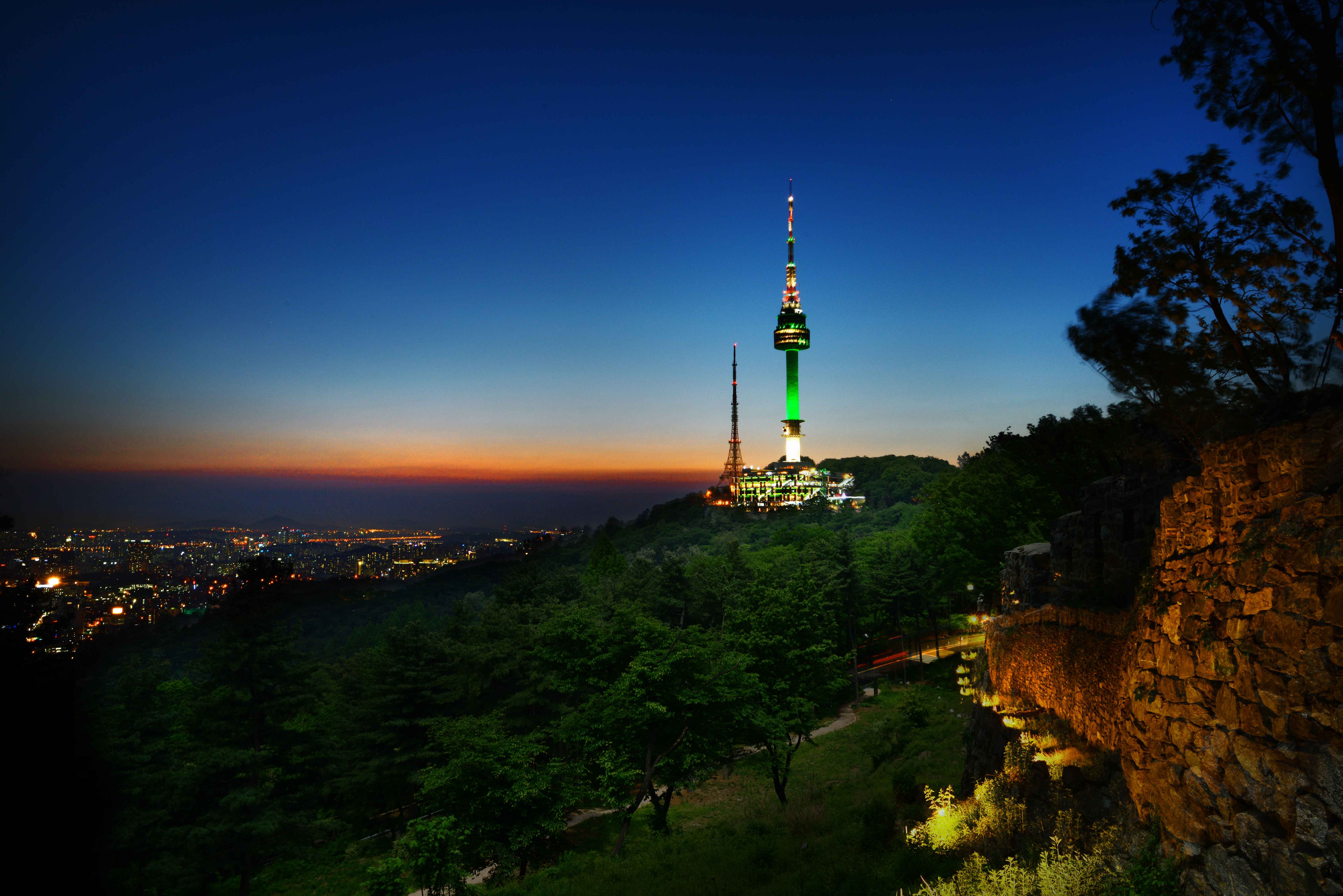 [남산타워] 사진출처 : 한국관광공사 포토코리아-IR스튜디오