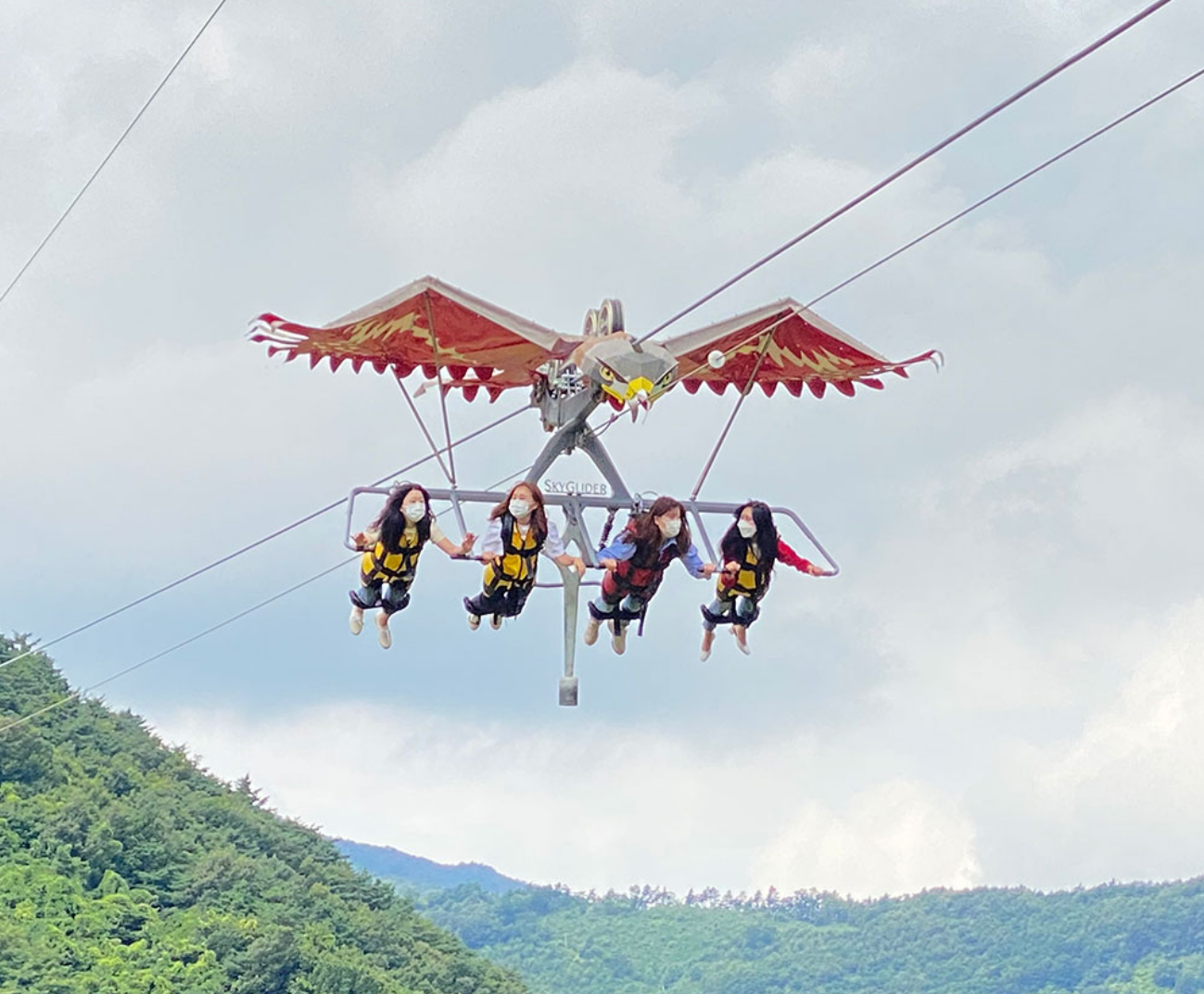스카이글라이더 사진입니다.