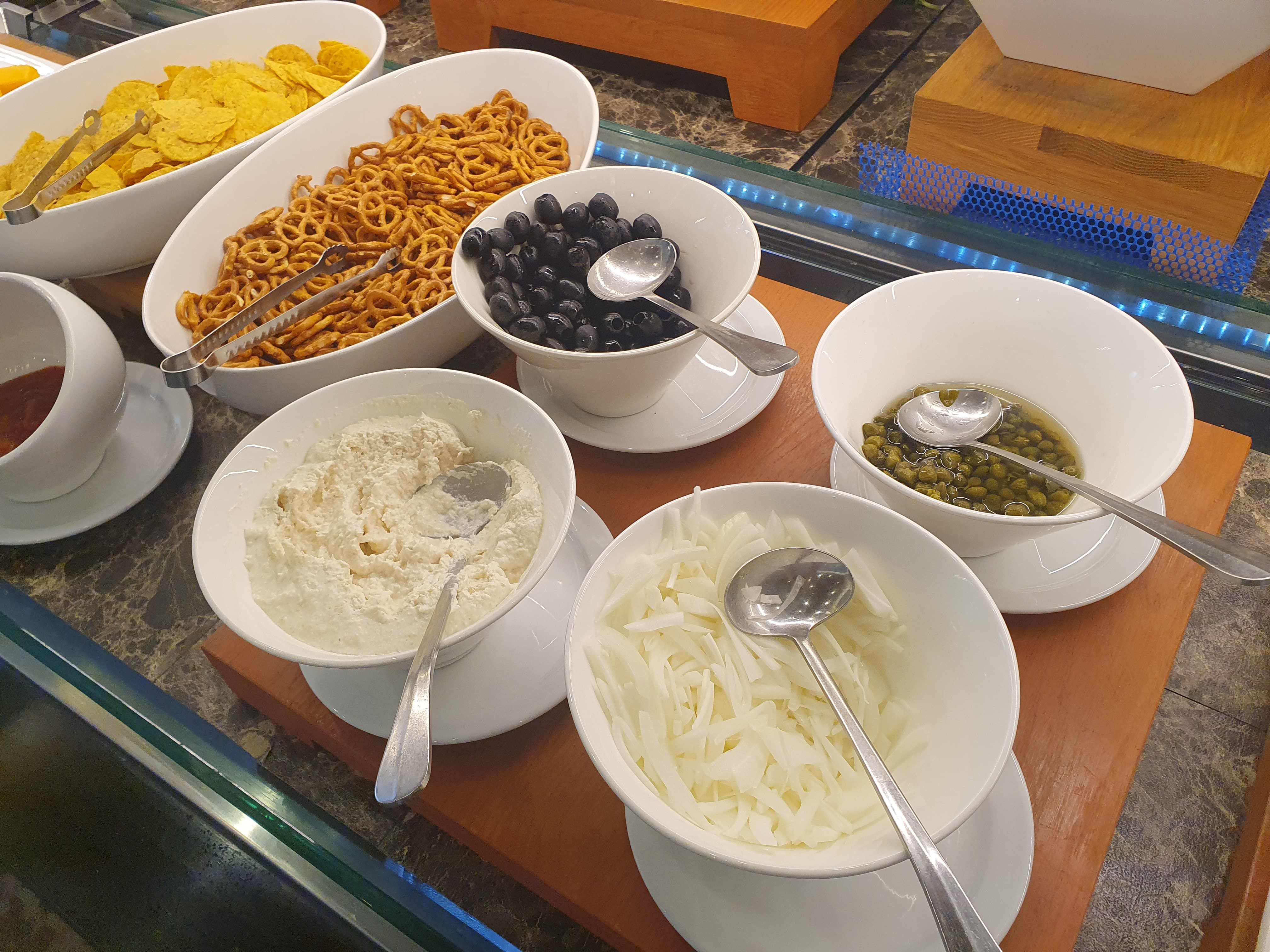 엘리시안강촌 조식뷔페