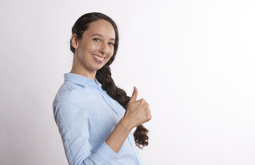 자신감을 높이는 심리학적 방법 – 인간관계에서 당당한 태도를 유지하는 법