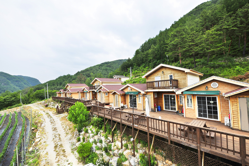 민둥산 산마루 펜션 전경 모습