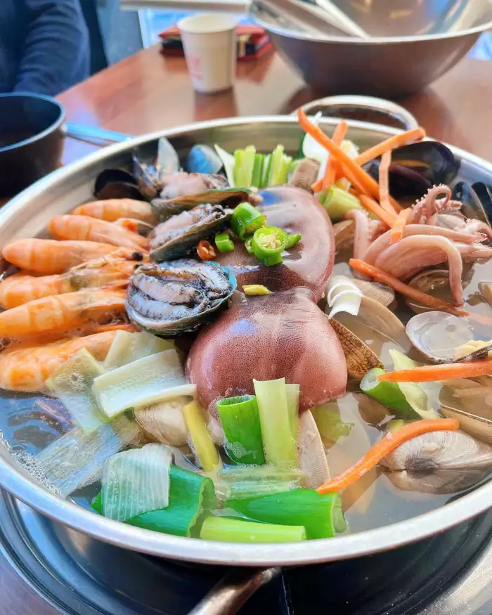 생생정보 화성 융건릉 해물 칼국수 맛집