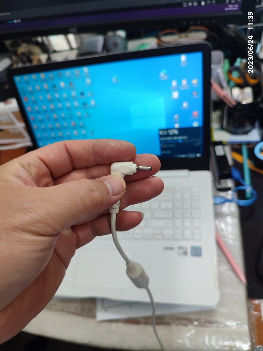 코드 잭 부러짐