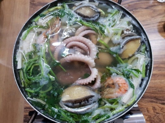 식객 허영만 백반기행 170회 백진희 편 키조개 삼합, 한우 육회 낙지 탕탕이, 연포탕 전라도 광주 봉선동 맛집 소개