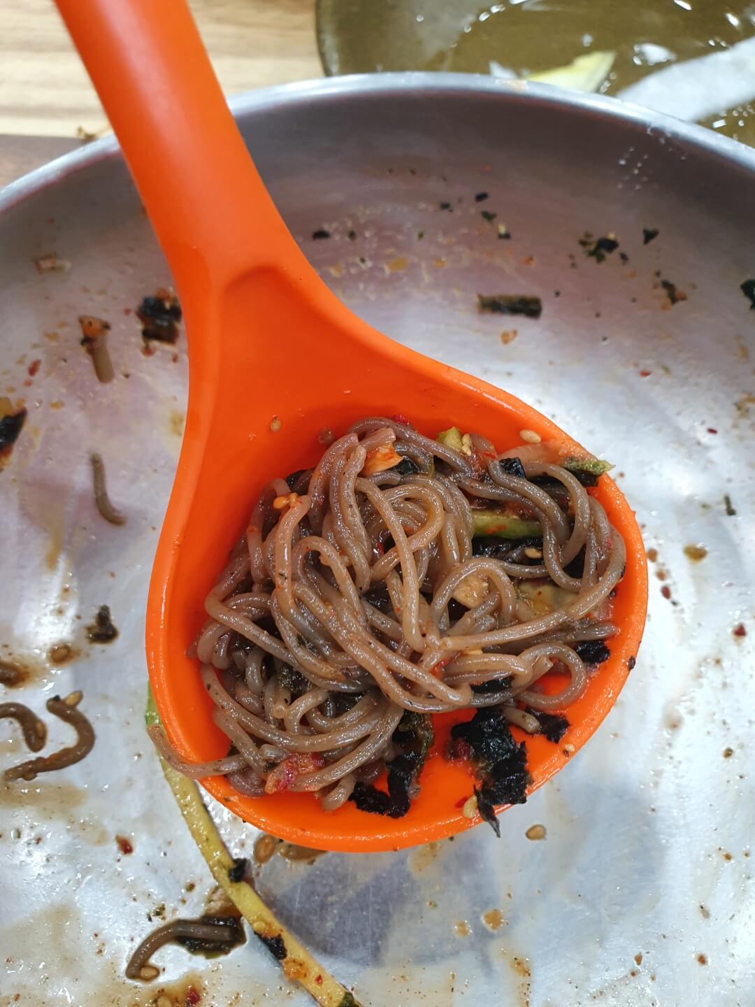 메밀전과-비빔막국수-싸먹기